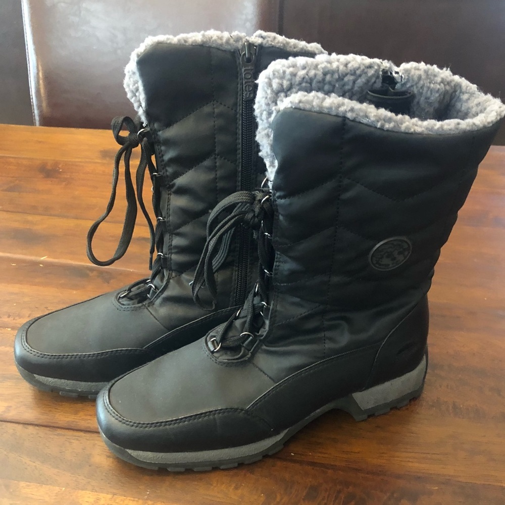 Totes warm winter boots